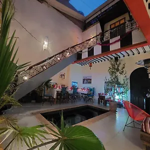 Alojamento de Acomodação e Pequeno-almoço Jeremy Marraquexe